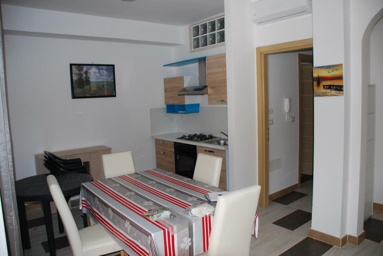 Euroitalia Apartments Giurdignano Exterior foto